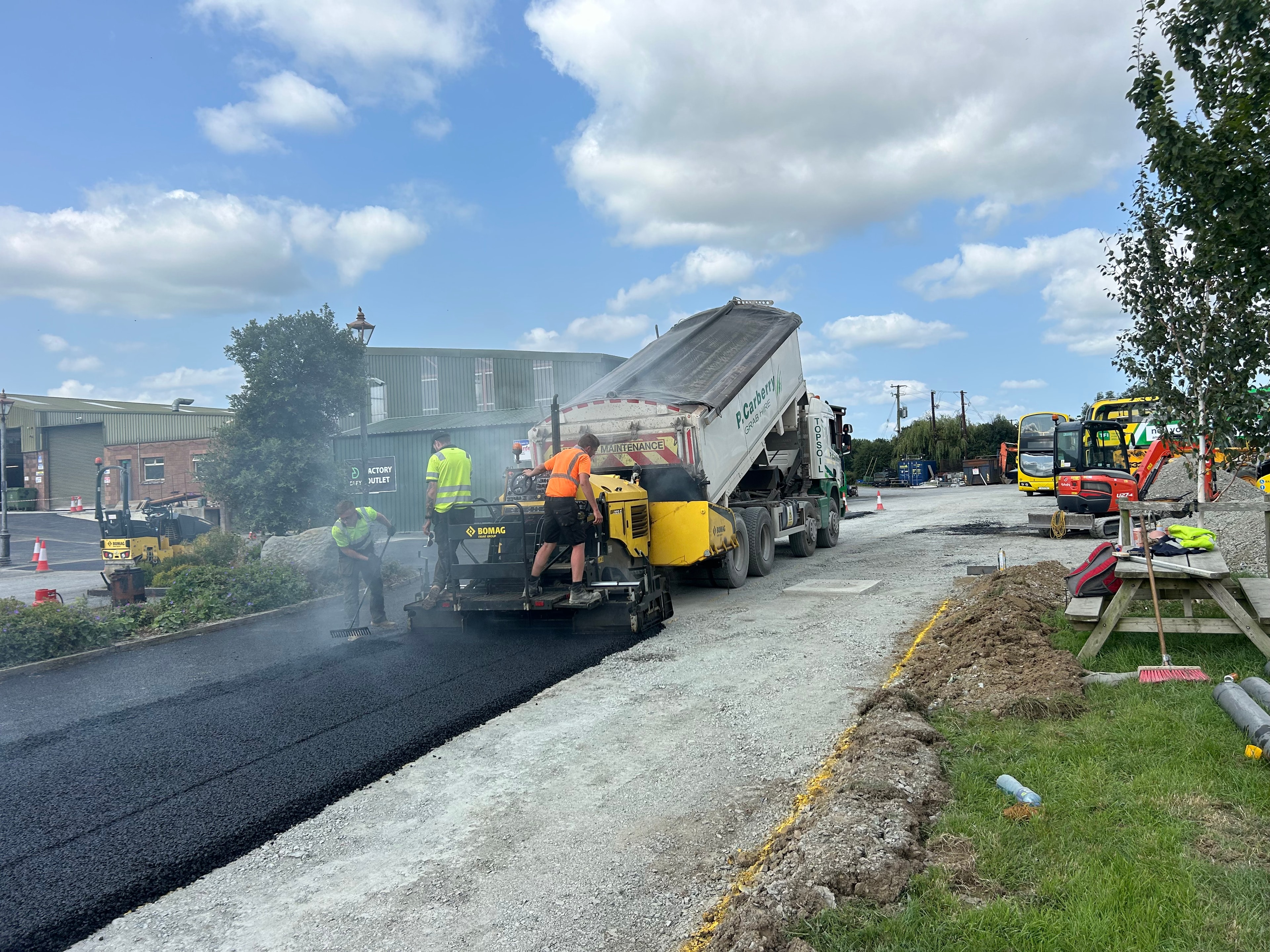 Tarmac & Reinstatement